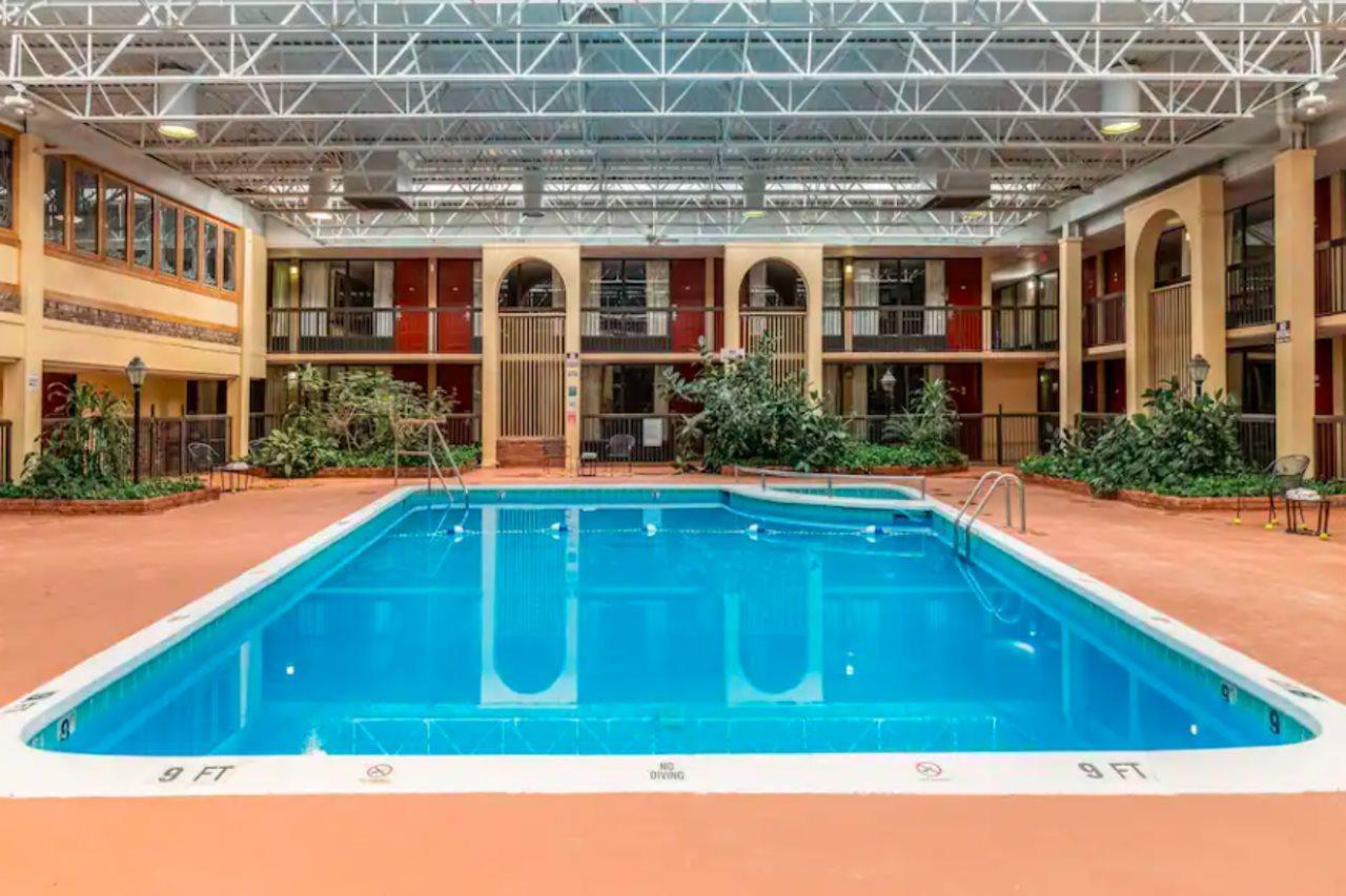 Quality Inn Νιούπορτ Εξωτερικό φωτογραφία